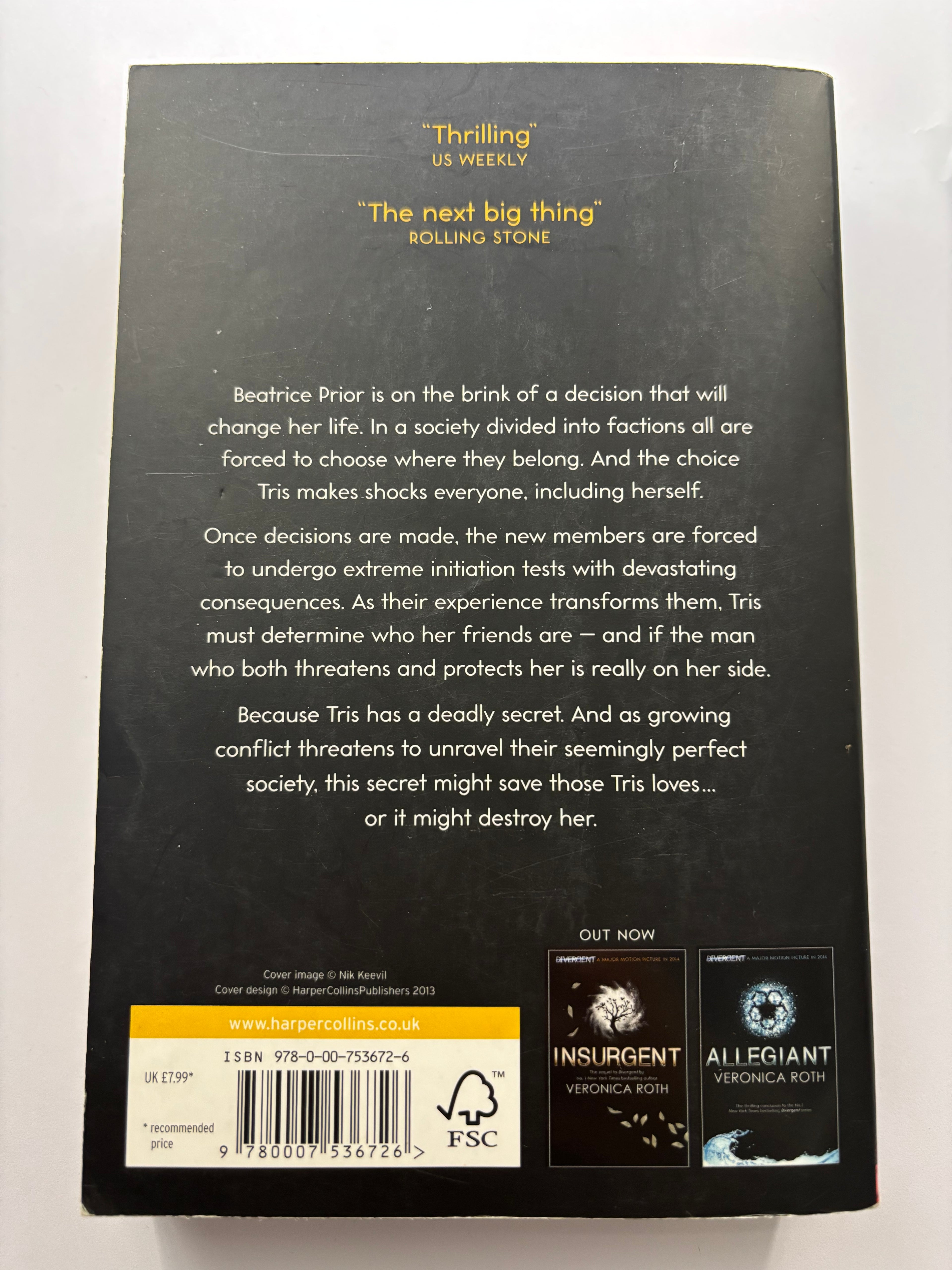 Divergent by Veronica Roth