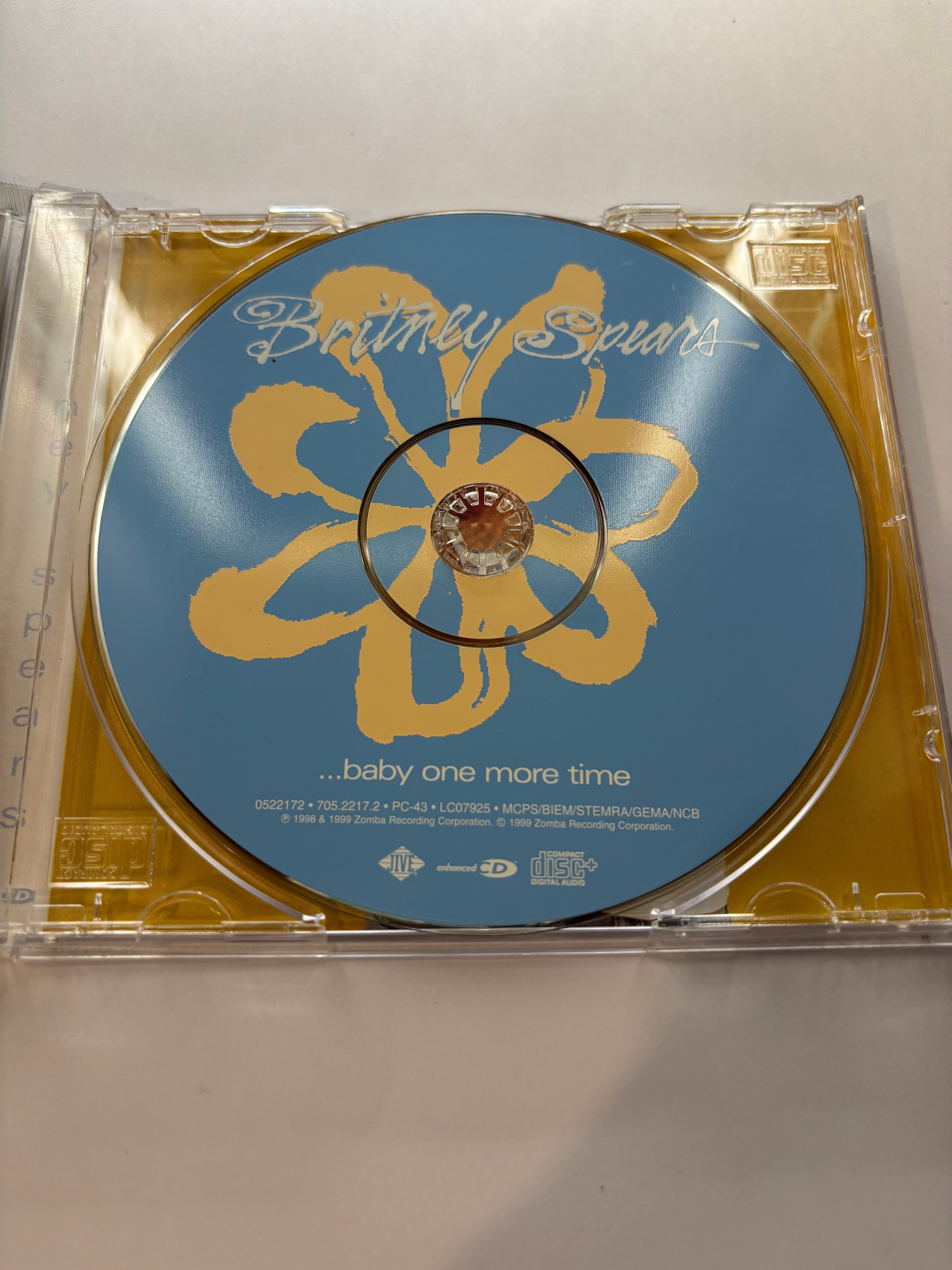 Britney Spears- …baby one more time CD