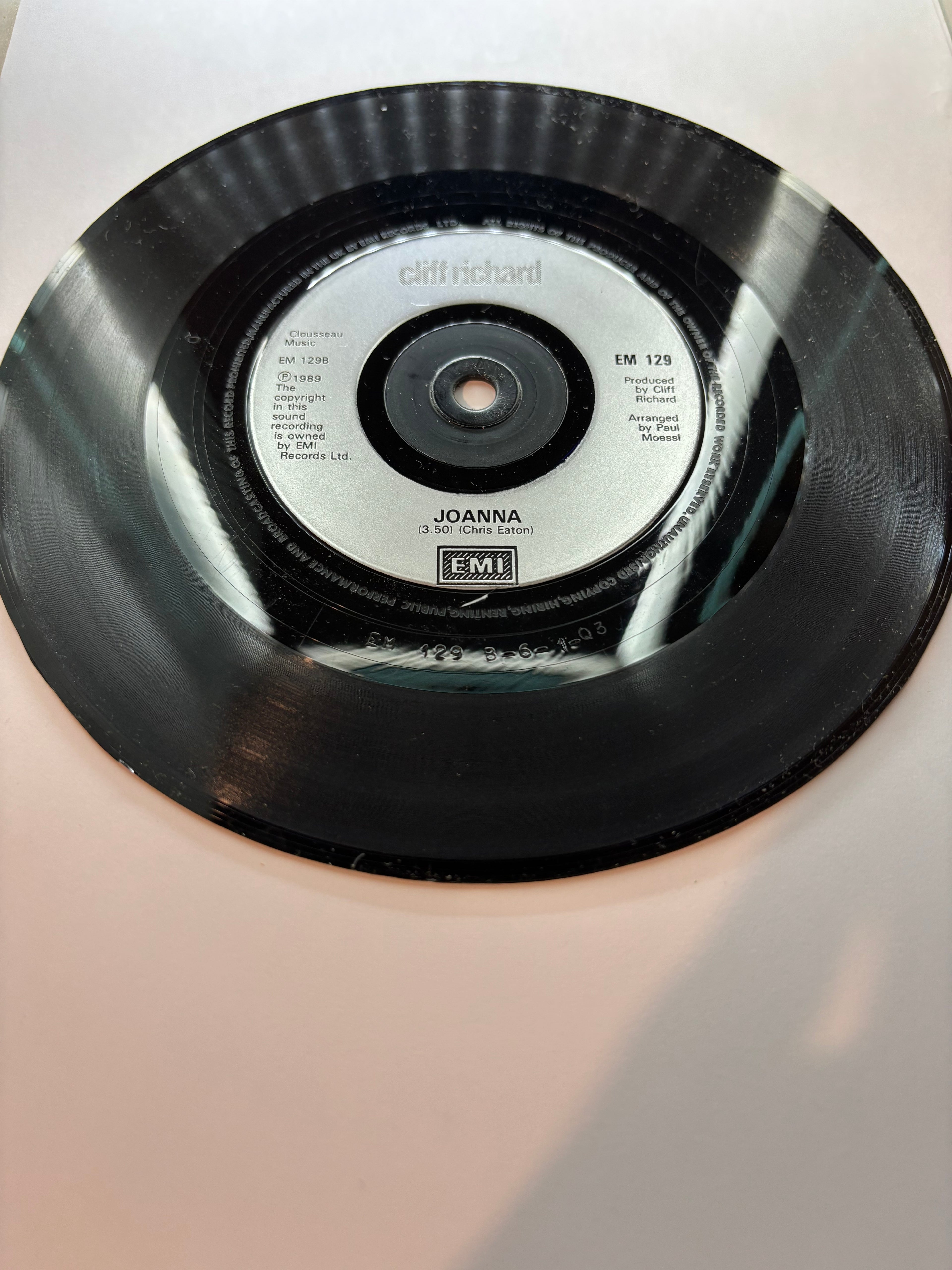 Cliff Richard- Stronger than that 7’’ vinyl single 1989