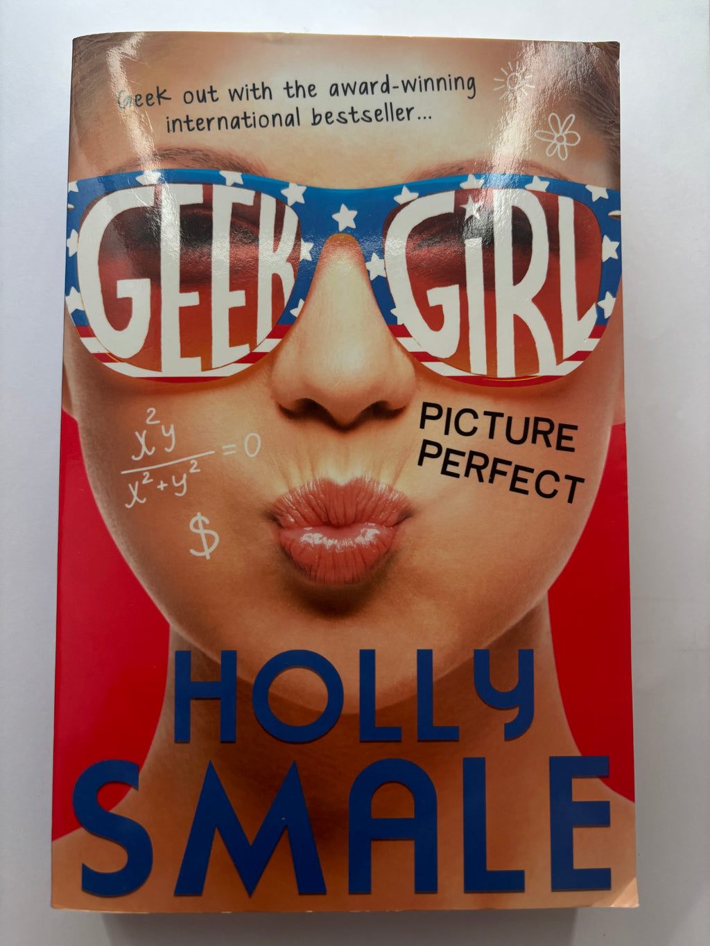 Picture Perfect- Geek Girl book 3 by Holly Smale