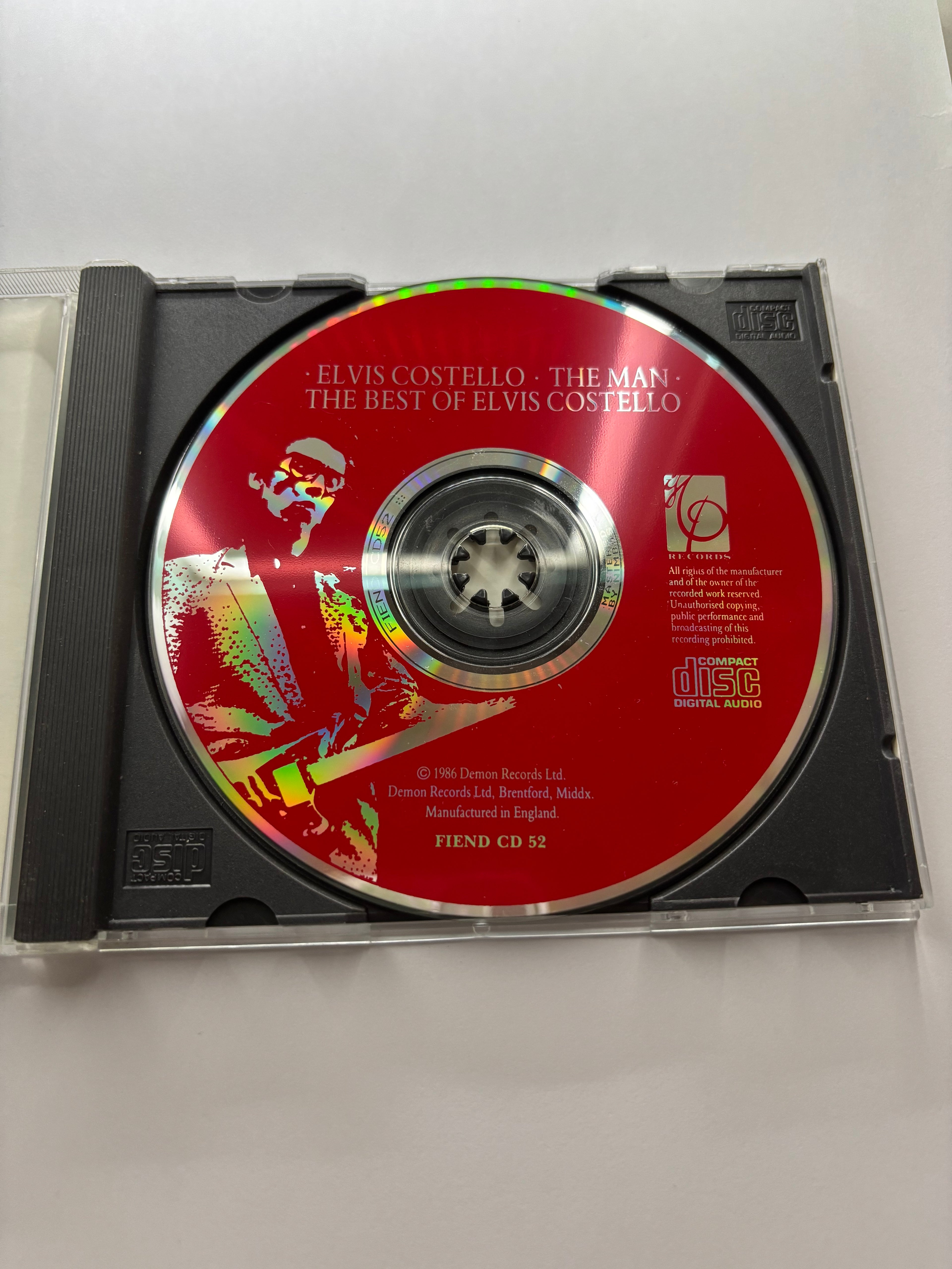 Elvis Costello- The Man (the best of Elvis Costello) CD