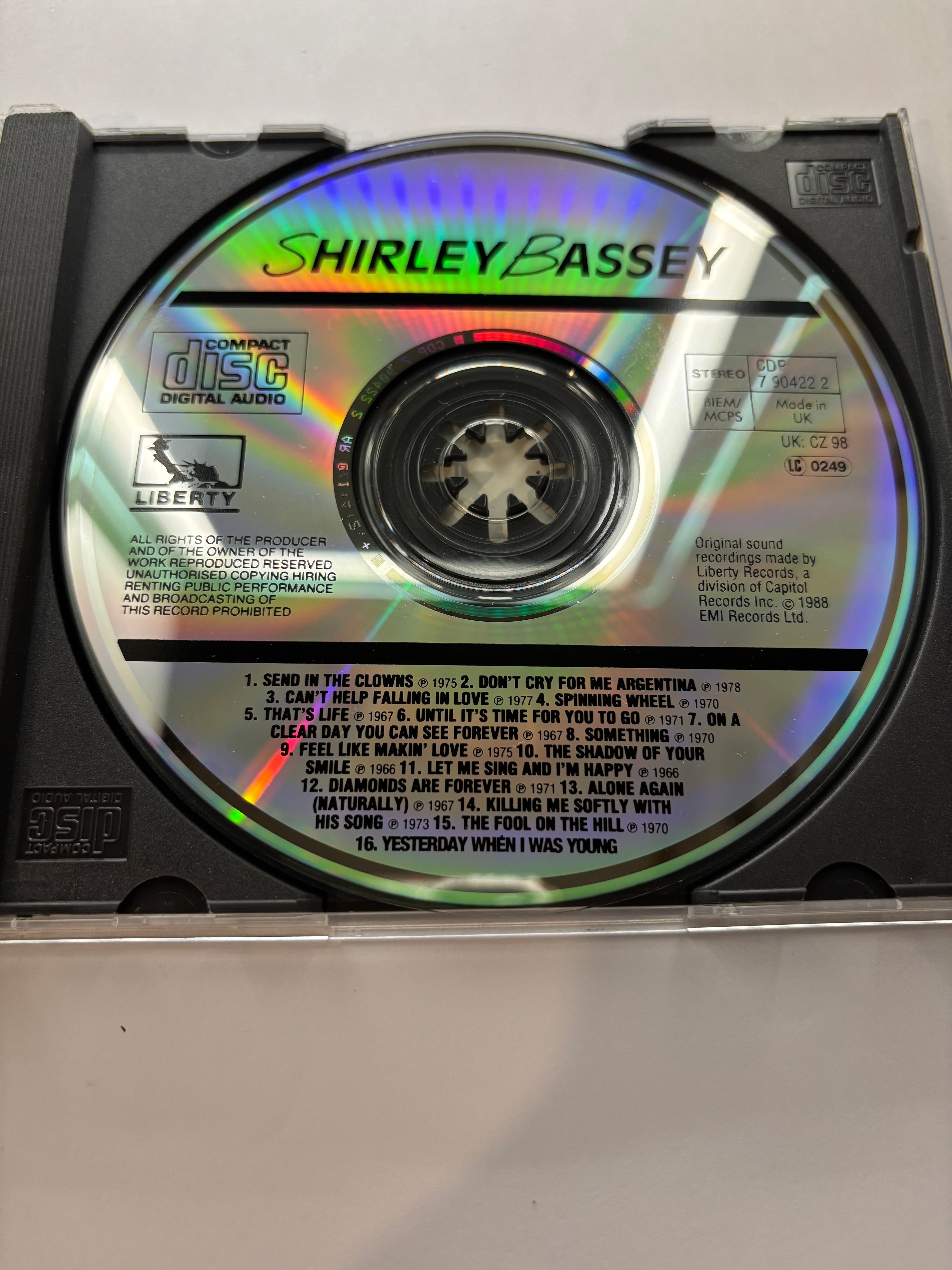 Shirley Bassey- let me sing and I’m happy CD