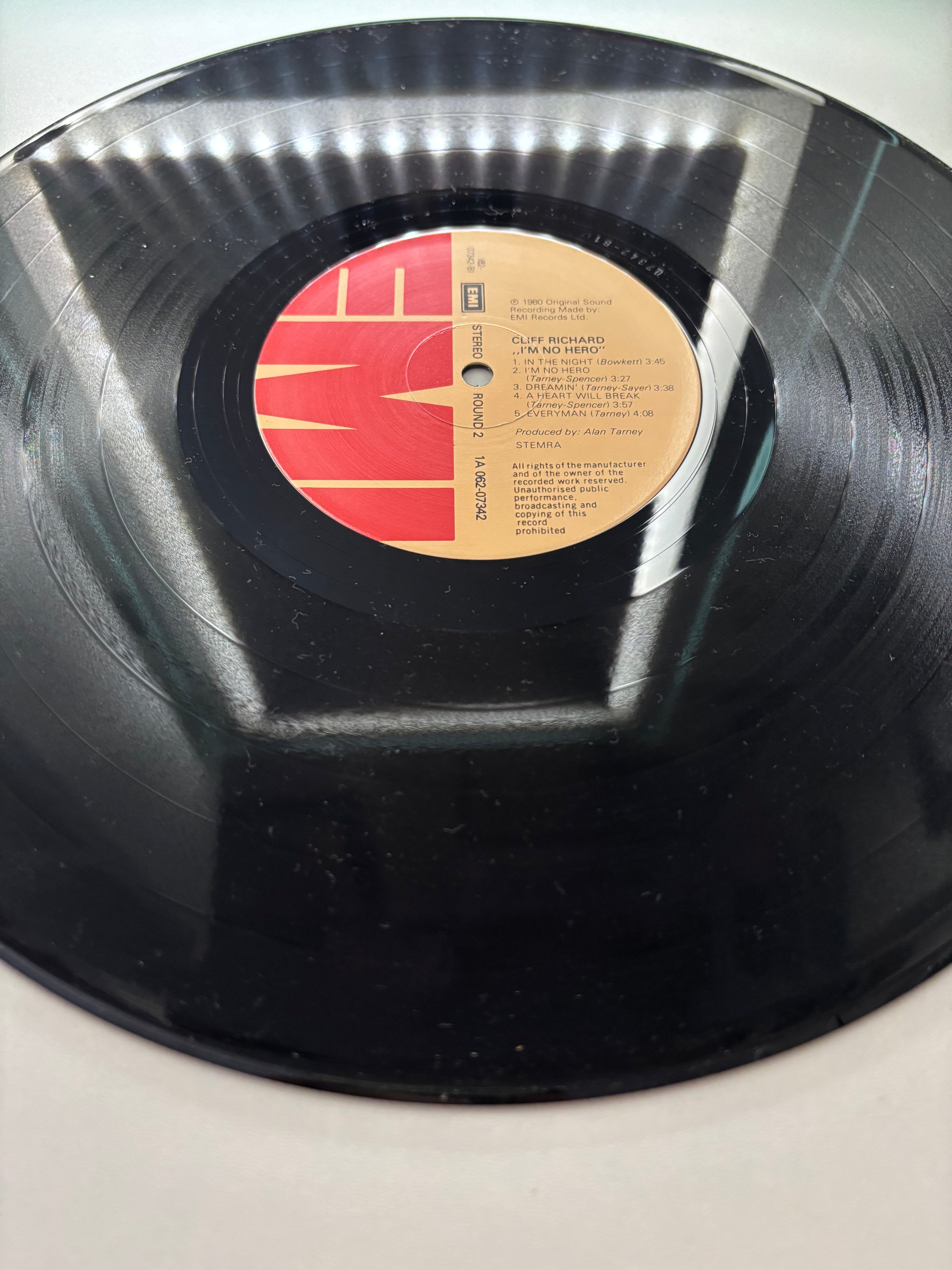 Cliff Richard- I’m No Hero 1980 Vinyl Album