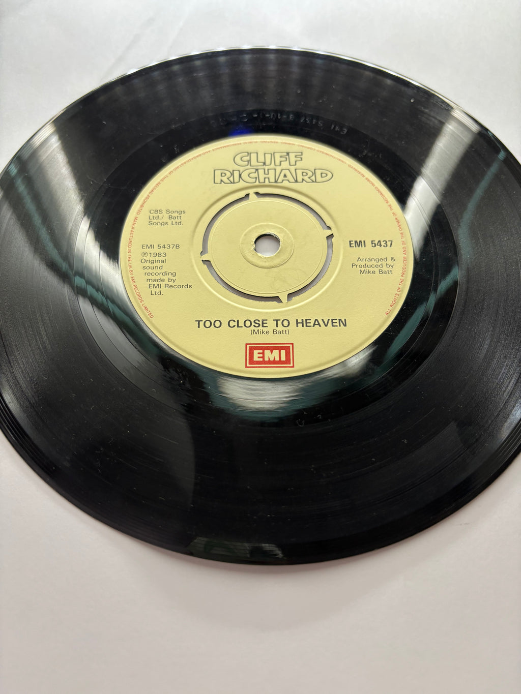 Cliff Richard- Please don’t fall in love 7’’ vinyl single 1983