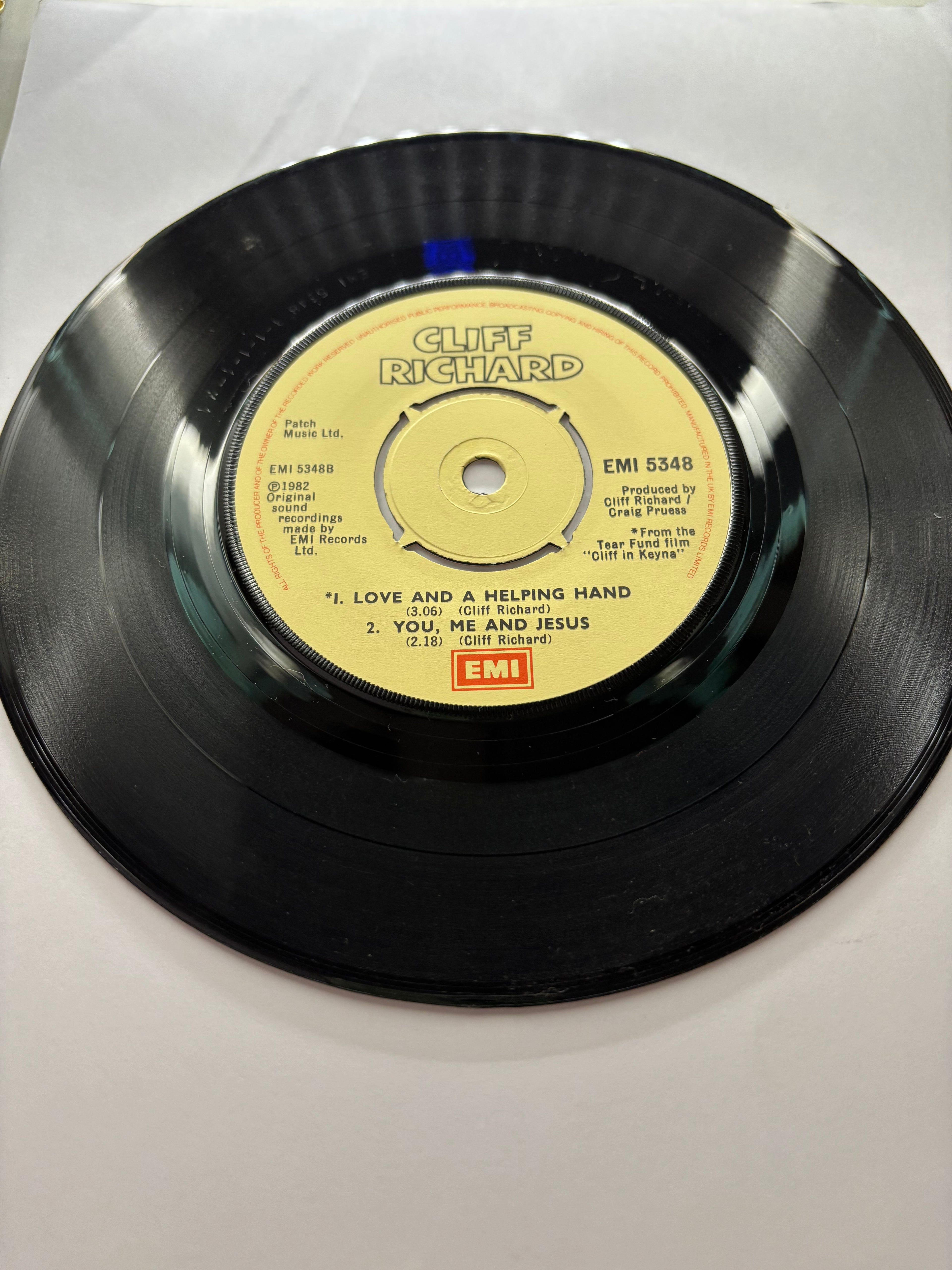 Cliff Richard- Little Town 7’’ vinyl single 1982