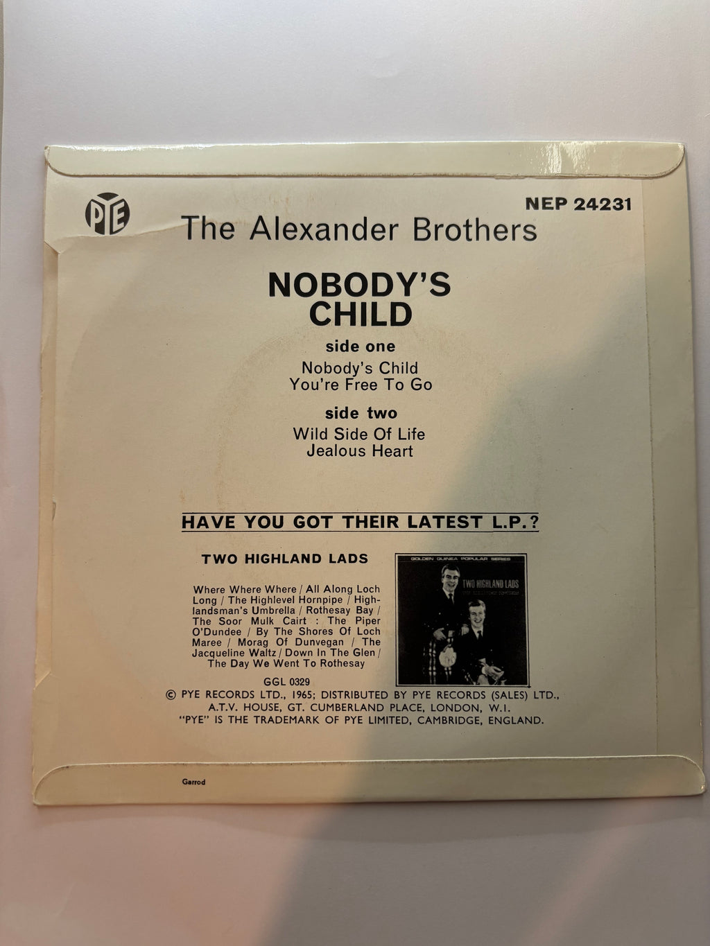 The Alexander Brothers- Nobody’s Child 7’’ vinyl single 1965