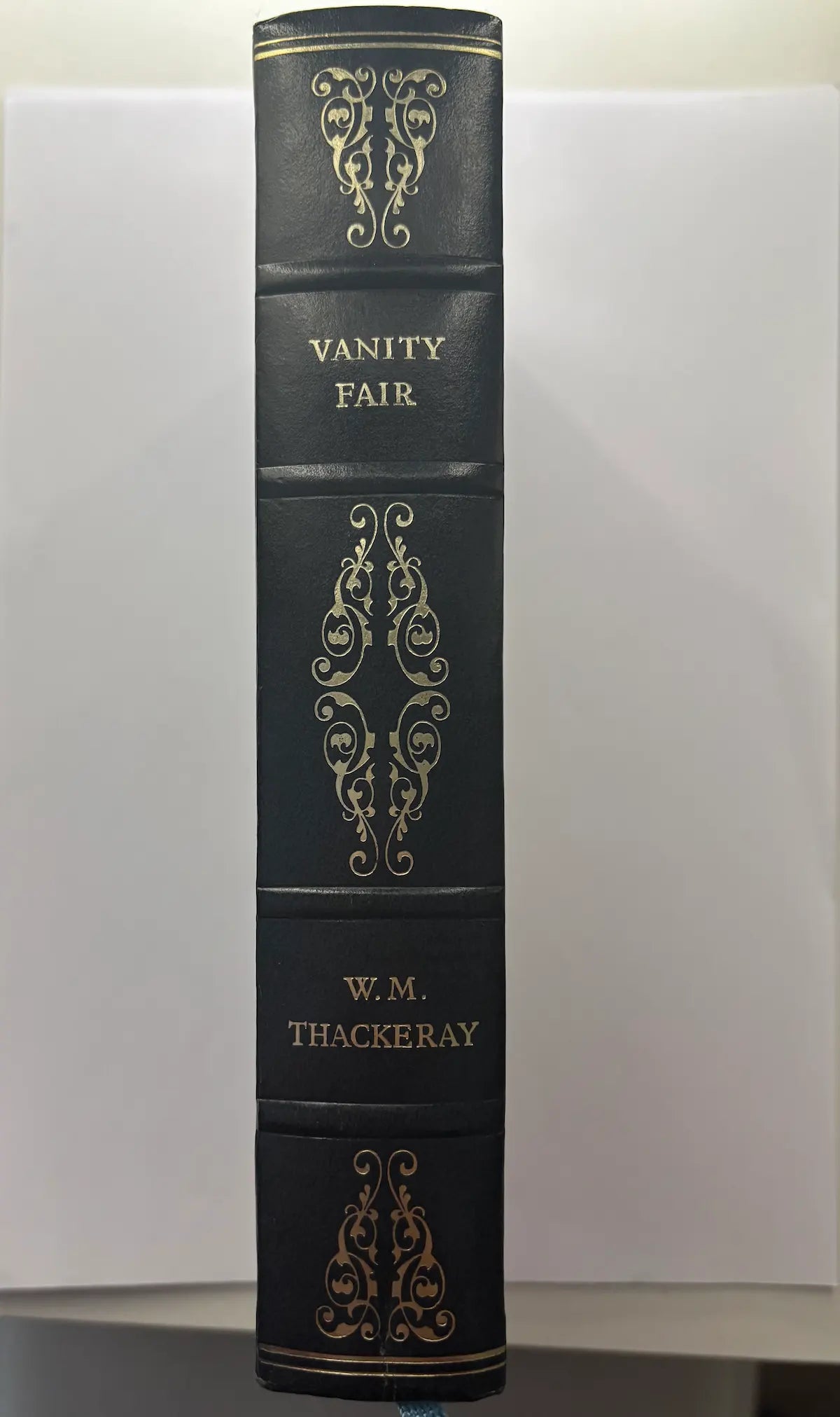 Vanity Fair by W.M. Thackeray classic novel spine UK