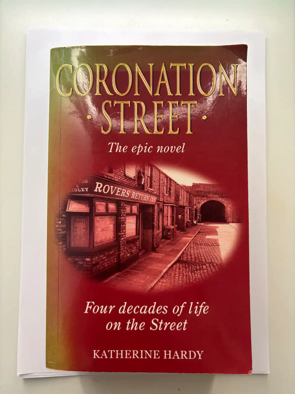Coronation Street by Katherine Hardy Contemporary Fiction book front cover UK