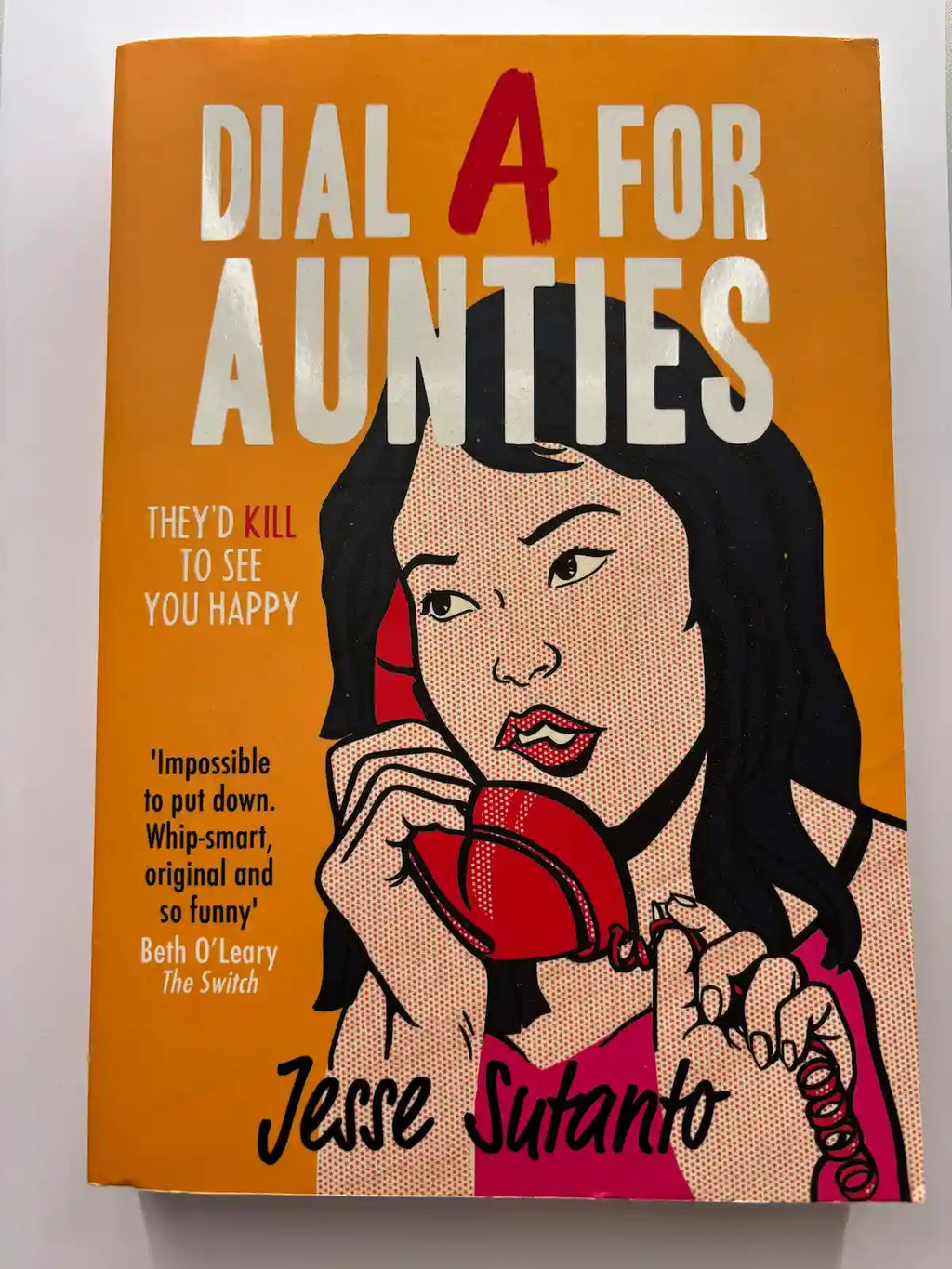 Dial A fro Aunties by Jesse Sutanto mystery book front cover UK
