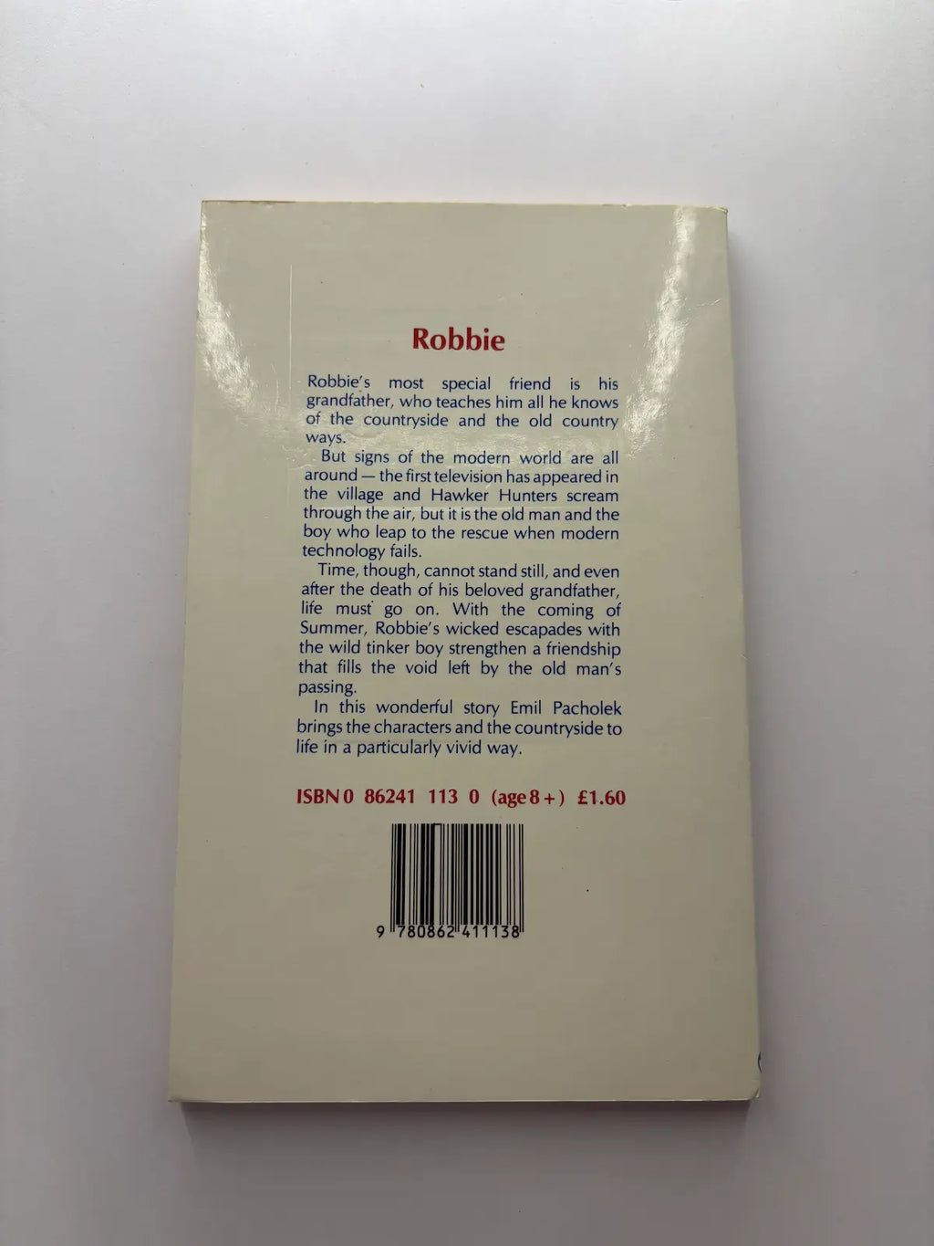 Robbie by Emil Pacholek Children's book back cover description UK