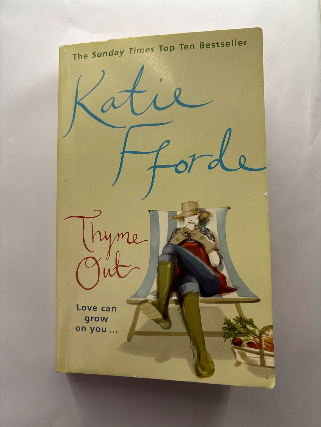Thyme Out by Katie Fforde romance book front cover UK