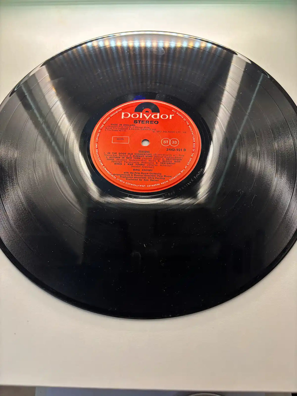 Bing Crosby Seasons vinyl record label Polydor 1977 UK